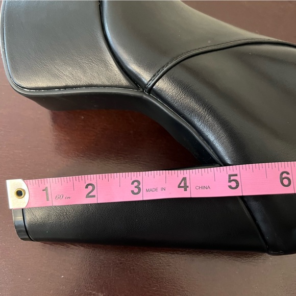 NWOT Lamoda LOVED UP platform boots black faux leather her size 9 - Picture 11 of 13